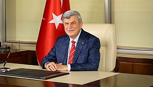 Başkan İzmit’in Kurtuluşunu Kutladı