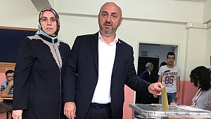 Bıyık oyunu kullandı