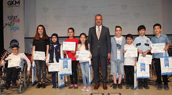 Çocuklara diplomalar Köşker’den