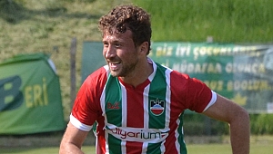 Fahrettin’in eli kulağında!