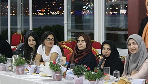 Gençler Saadet’in vaatlerini aldı