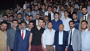 Işık Gebze'de gençlerle buluştu