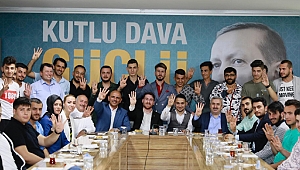 İYİ Partili gençler AK Parti’ye geçti