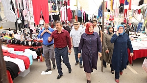 Karabacak çarşı pazar dolaşıyor