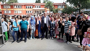 Karaosmanoğlu, “Çok okuyun, örnek olun”