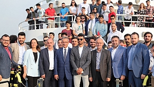 Lise mezunlarının iftarında sürpriz konuk