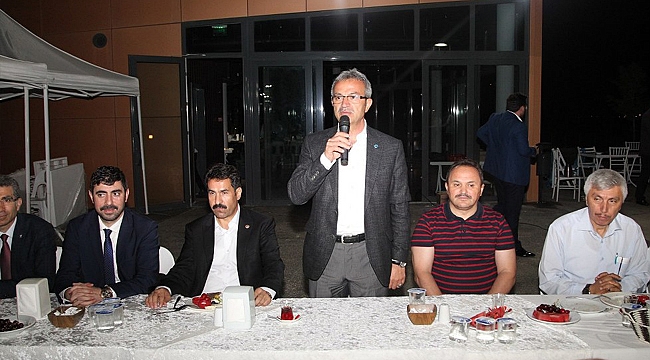 Sahurda bir araya geldiler