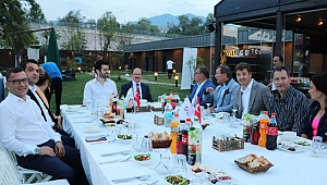 Sepaş ailesi iftarda buluştu