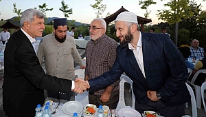 ‘’Sizin en hayırlınız, Kur'an'ı öğrenen ve öğretendir’’