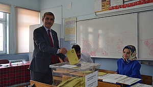 Taşdemir, "Ülkeyi de Erdoğan'ı da yedirmeyiz"