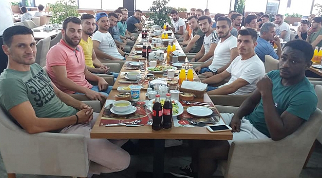 Çayırovaspor'da tanışma yemeği