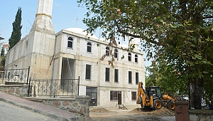 Dilovası Belediyesi'nden Merkez Camii'ne düzenleme
