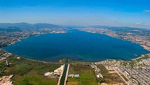 İzmit Körfezi’nden 6 ayda 180 ton çöp toplandı