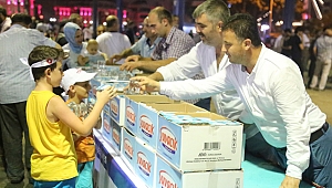 Vatan nöbetinde ikramlar Antikkapı’dan