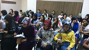 Darıca'da üniversite adaylarına seminer
