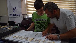 İLKÇEV'de model uçak eğitimi