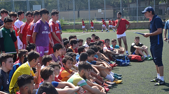 Seçmelere futbolcu ordusu