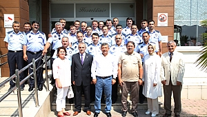 Başkan Karacak zabıtaları unutmadı