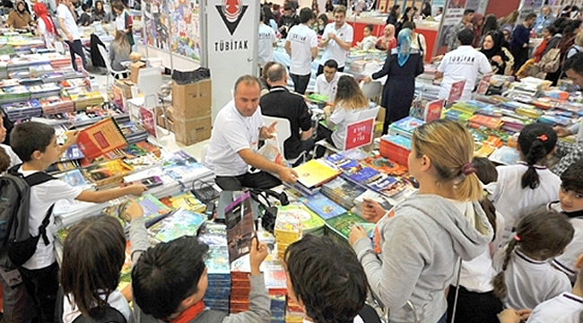 Bilim kitapları çeyrek aşırı doldurdu