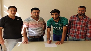 Çayırova’ya 19’luk stoper