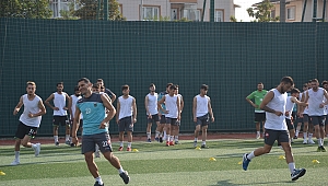 Çayırovaspor ligi iple çekiyor