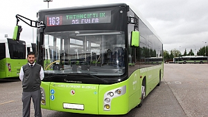 Dikkatli şoför kediyi kurtardı