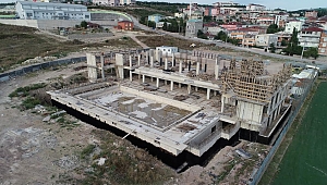 Dilovası Yüzme Havuzu yükseliyor