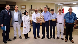 Karaosmanoğlu, Artvinlileri konuk etti