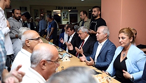 Karaosmanoğlu, canlarla Muharrem orucunu açtı