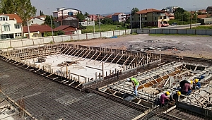 Kartepe’de yeni yüzücüler yetişecek