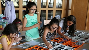 Robotik Atölyelere miniklerin ilgisi