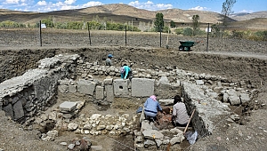 Sadece 50 santimetre kazdılar ve ortaya çıktı!