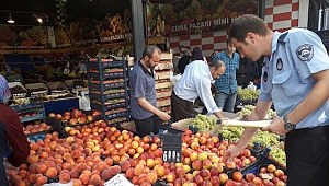 Zabıtalar denetimi arttırdı