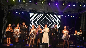 Züleyha Ortak&Enbe Orkestrası dinleyenleri büyüledi