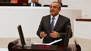 Akar, "En büyük devrim"