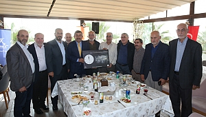 Başkan Karabacak hacılarla buluştu