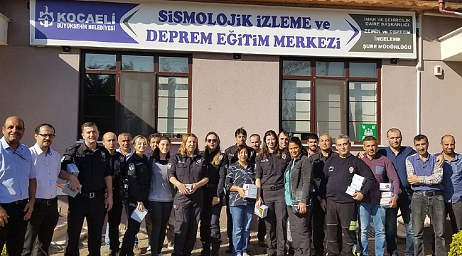 Emniyet personeline deprem eğitimi