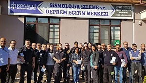 Emniyet personeline deprem eğitimi