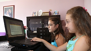  İkiz kardeşler AHOB ile başarıya koştu