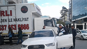 Otomobilden 150 bin TL çaldılar