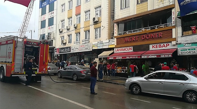 Restorandaki yangın panik yarattı