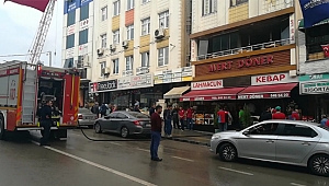 Restorandaki yangın panik yarattı