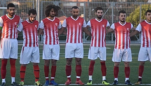 Şehitlerimiz için saygı duruşu