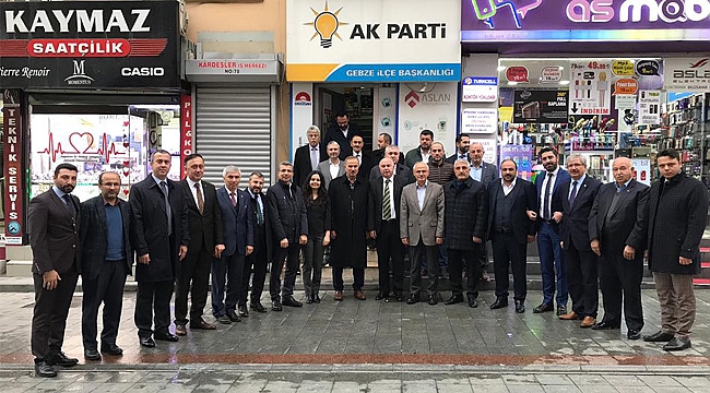 Adaylar kahvaltıda bir araya geldi