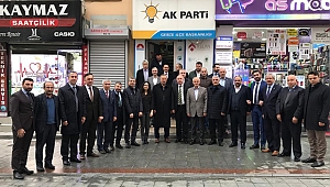 Adaylar kahvaltıda bir araya geldi