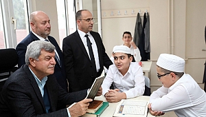 Başkan Karaosmanoğlu'ndan Kur’an Kursu ziyareti
