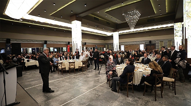 Büyükşehir, öğretmenlerinin gününü kutladı