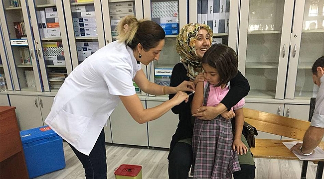 Darıca’da öğrencilere aşı yapıldı