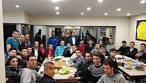 Hakemlerin tatlı sohbeti