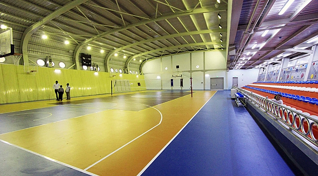 Körfez Orhangazi Anadolu Lisesi spor salonuna kavuşuyor